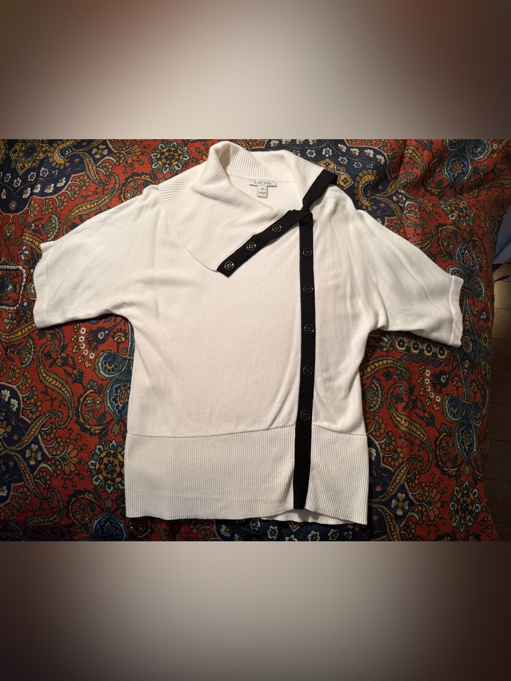 White House Black Market Ivory Top with black Trim size medium Modern Career